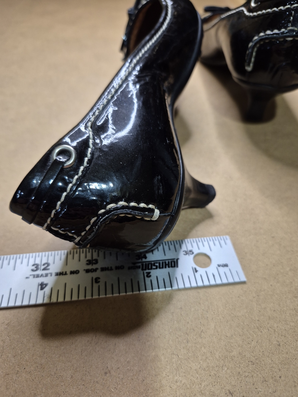 The Original Car Shoe Black Patent Pointed-Toe Kitten Heels with Bow - Picture 5 of 11